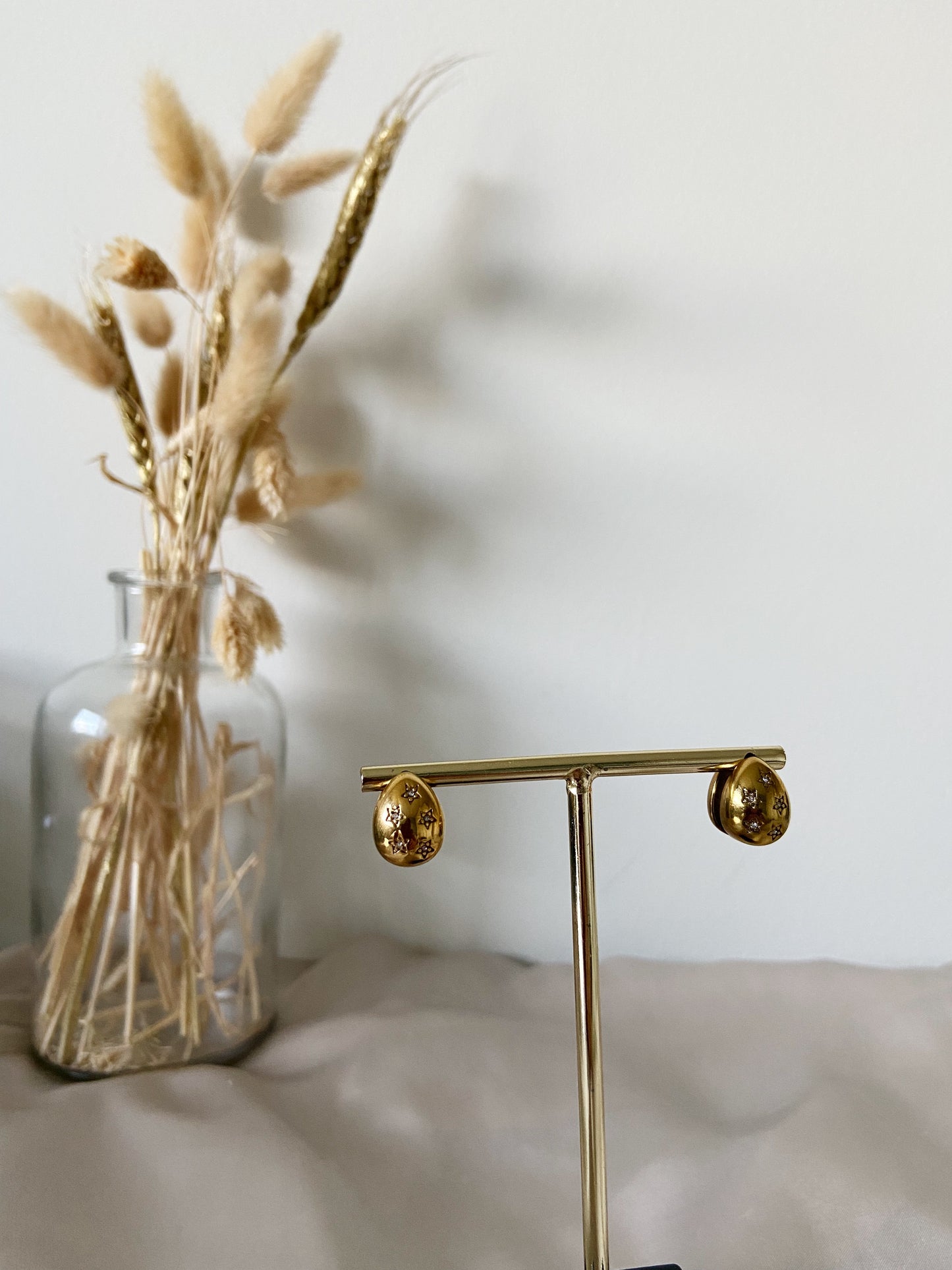 Sparkle drop earrings