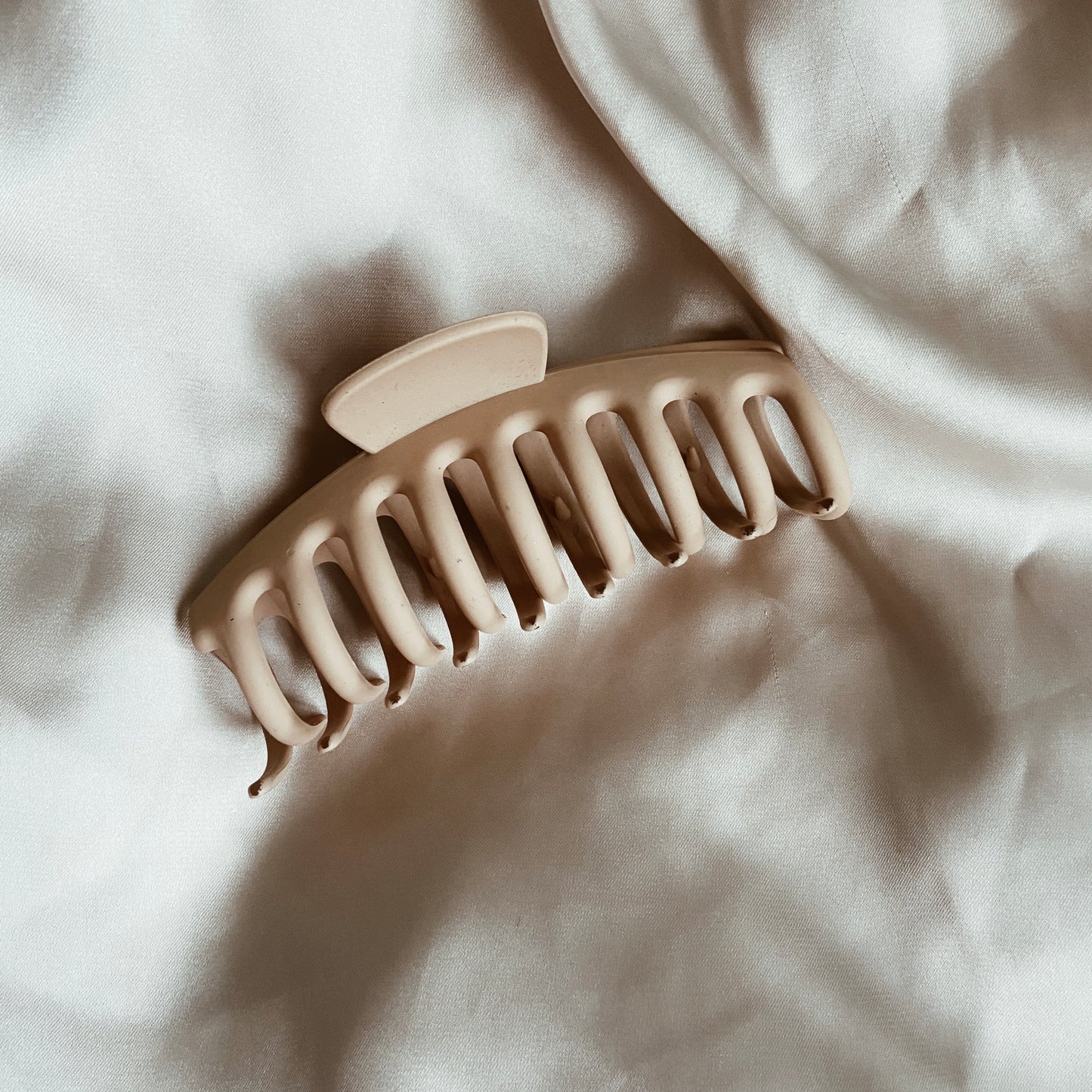 Basic hairclip - light beige