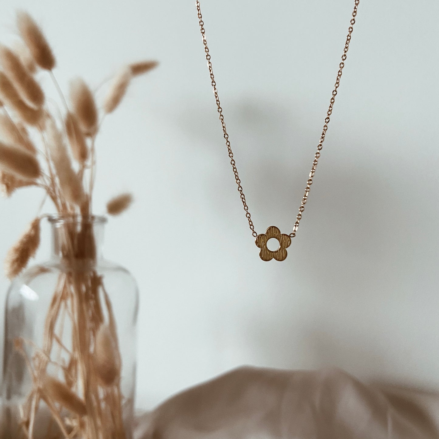 Bloom necklace