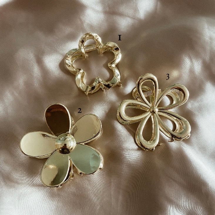Flower hair clip