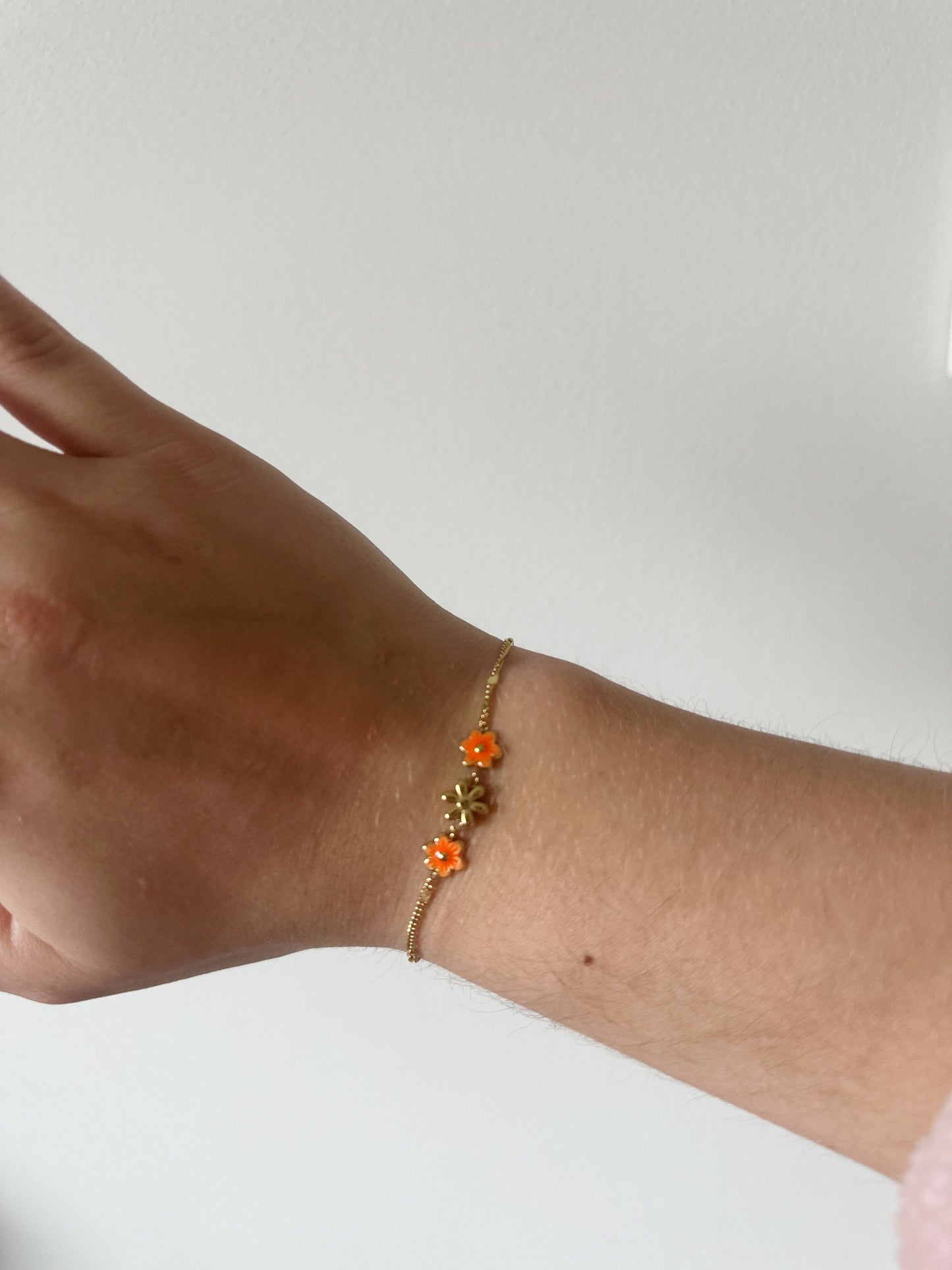Orange blooming bracelet
