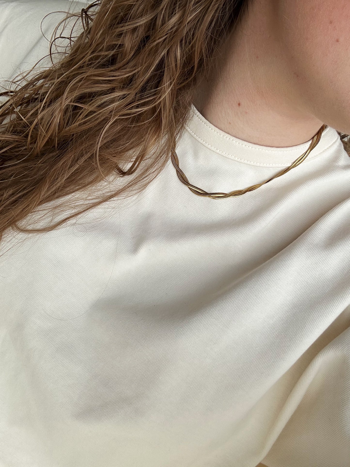 Swirl snake necklace