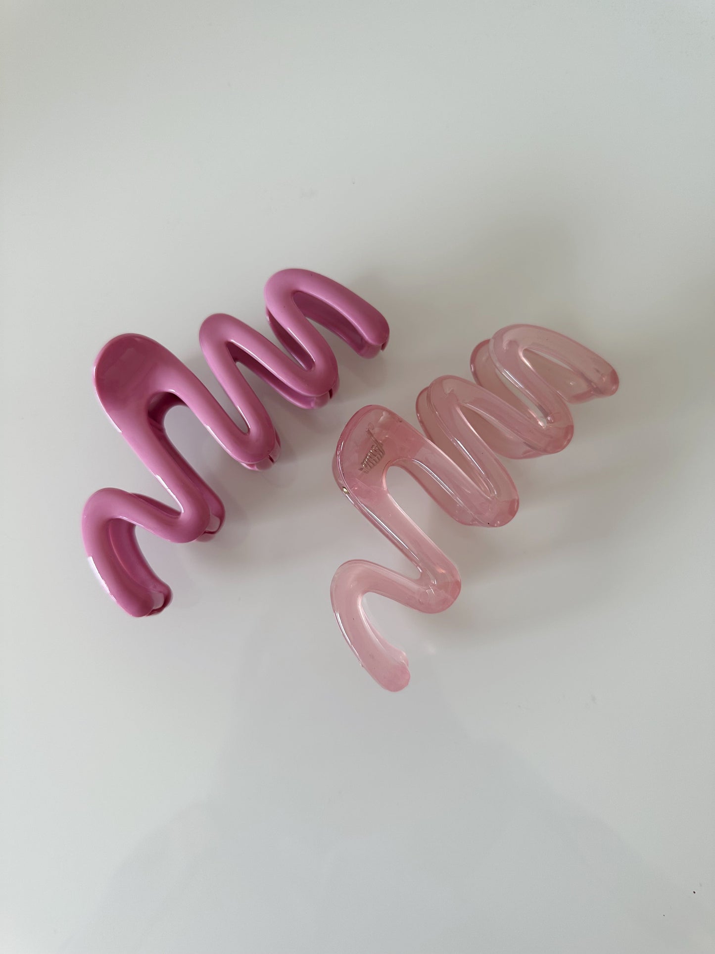Swirl hair clips