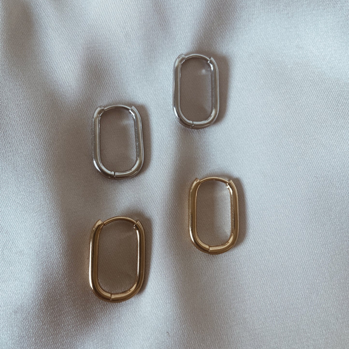 Basic Oval Earrings