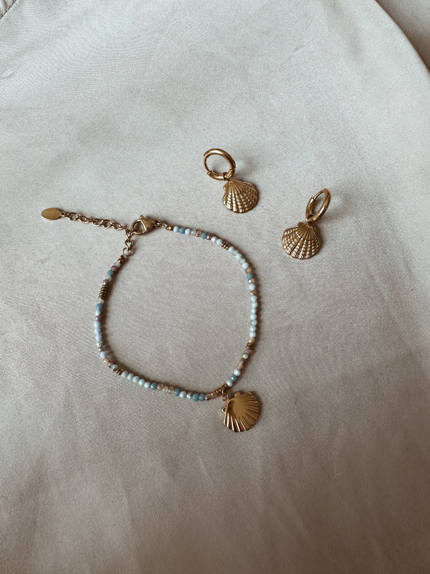 SUMMER COLLECTION