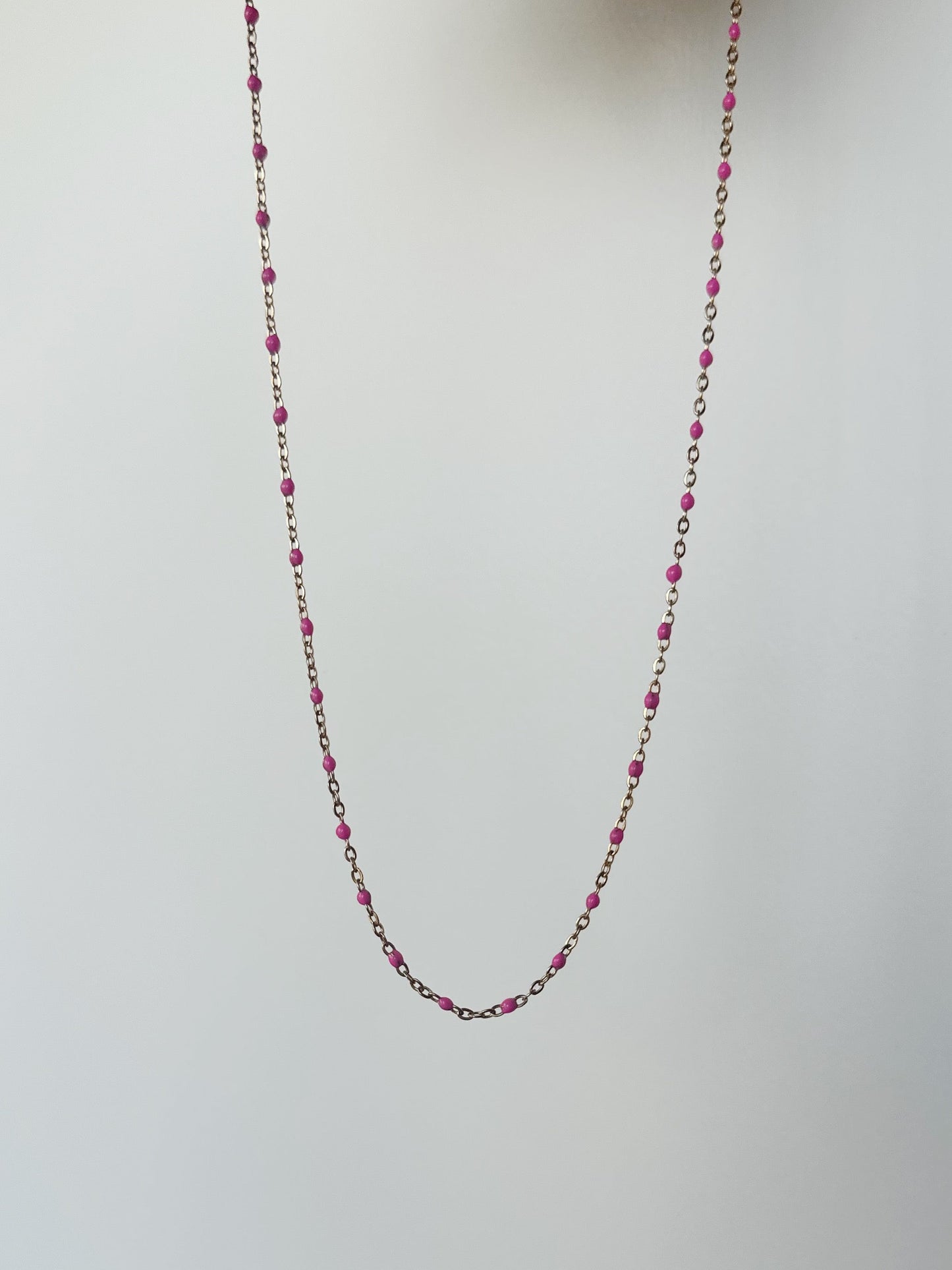 Dotty blush necklace