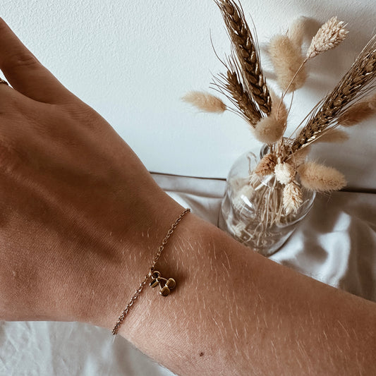 Cherry bracelet