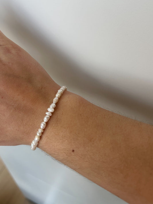 Blush pearls bracelet