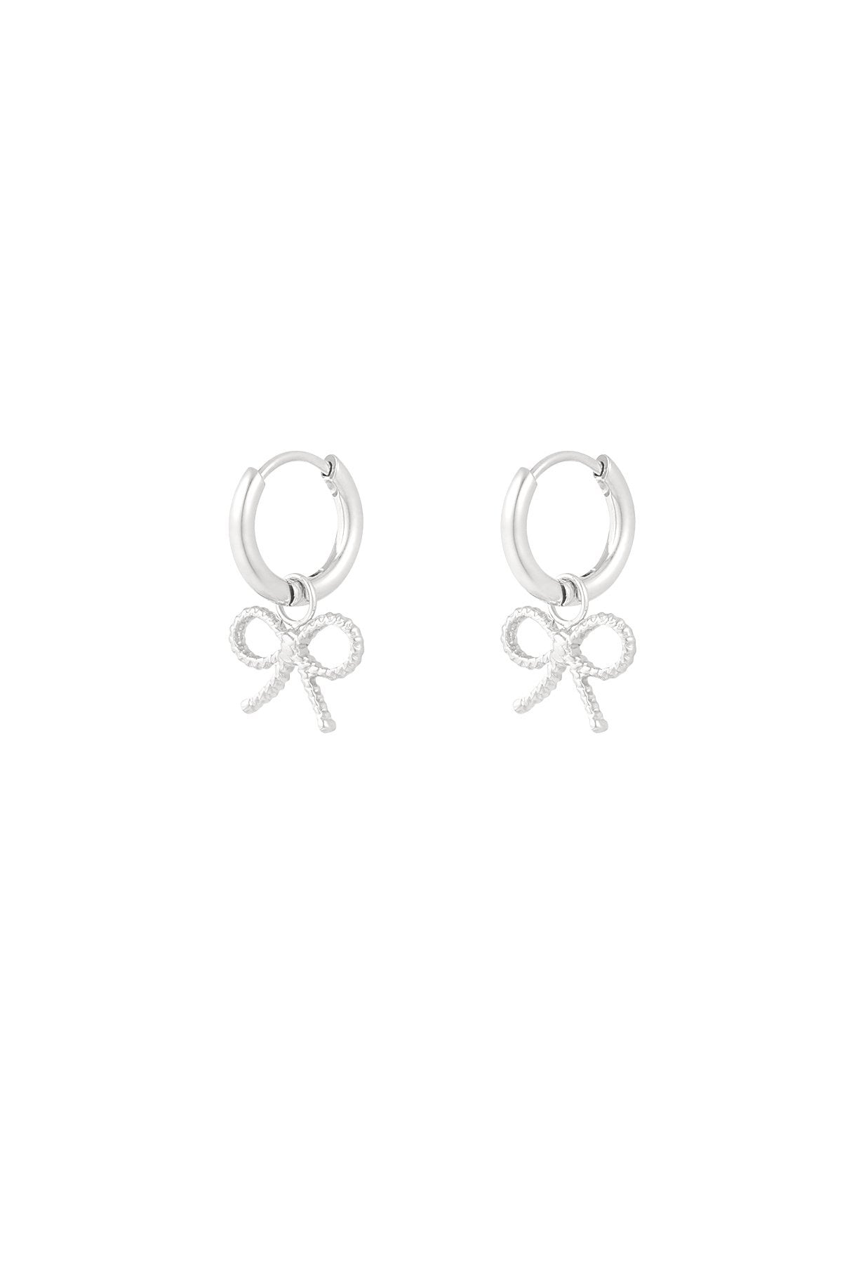 Cute bow earrings