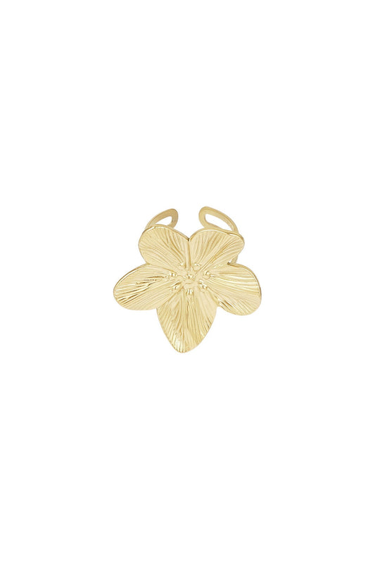 Statement flower ring