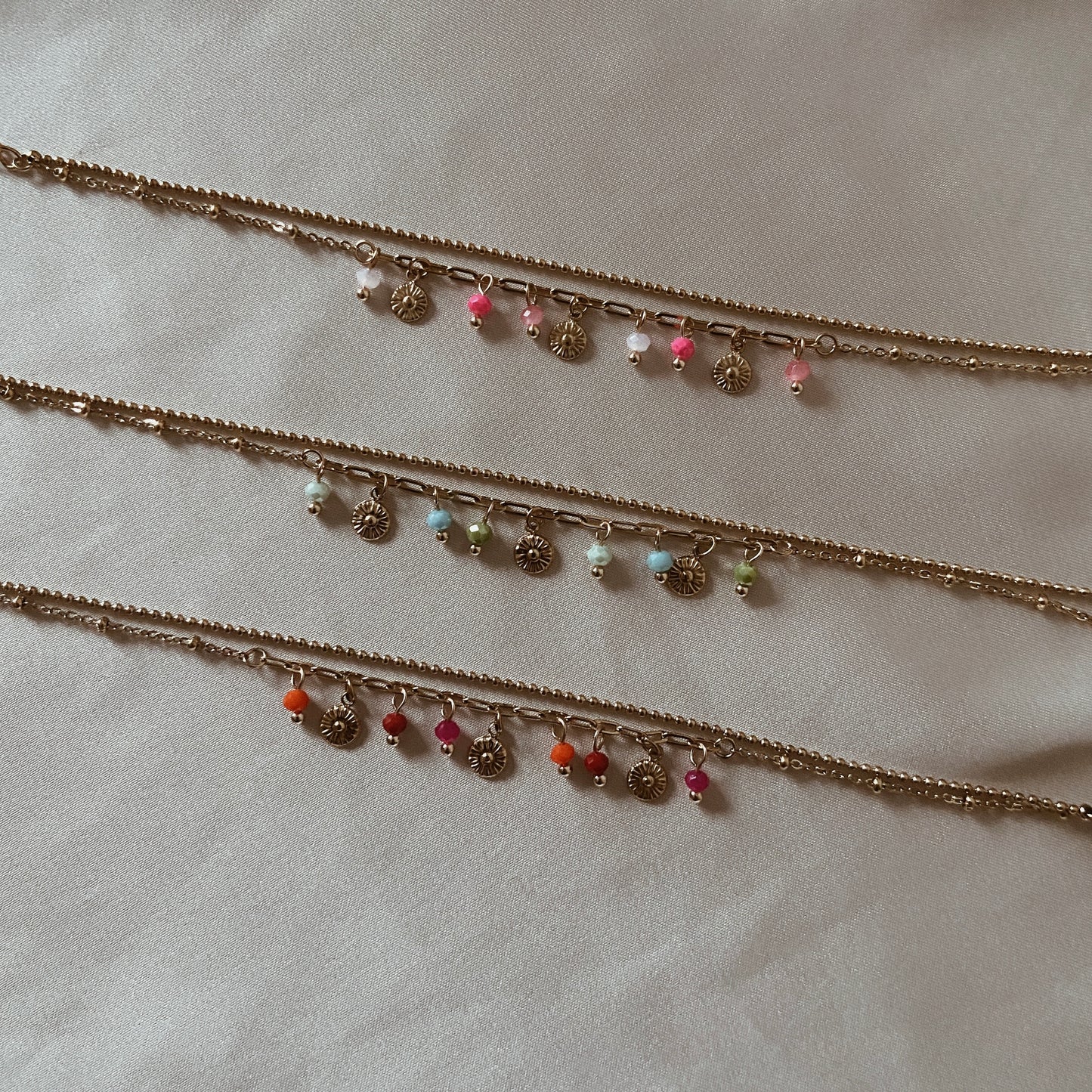 Multiple facet bracelet