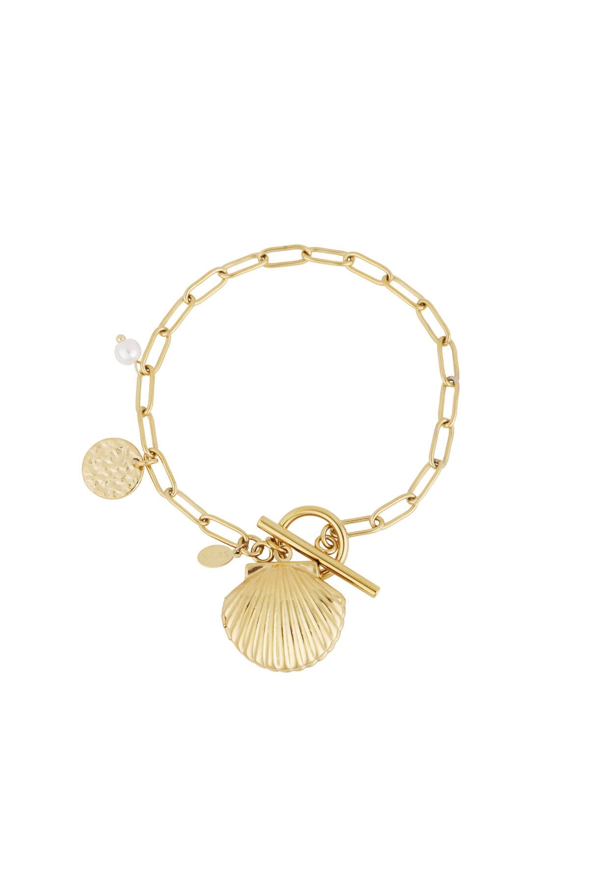 Statement shell bracelet