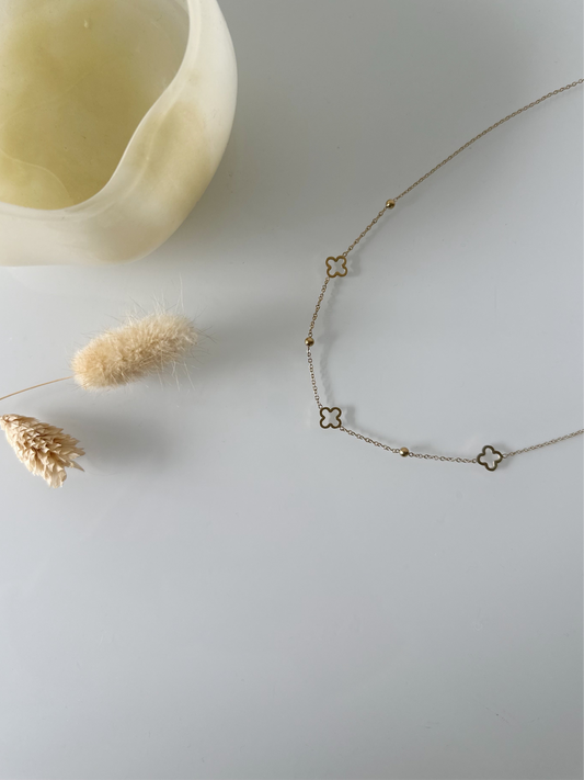 Clover necklace